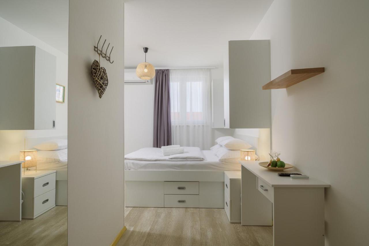 Vila White Trogir Exterior foto
